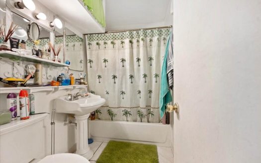 5941 NW 41st Terrace N