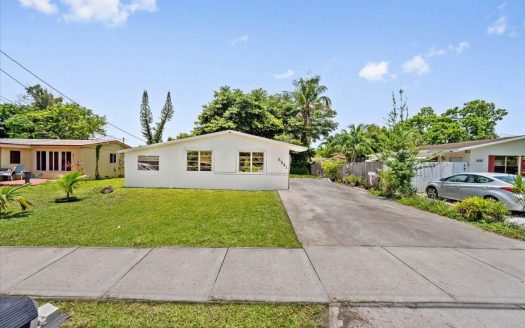 5941 NW 41st Terrace N