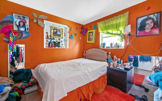 5941 NW 41st Terrace N