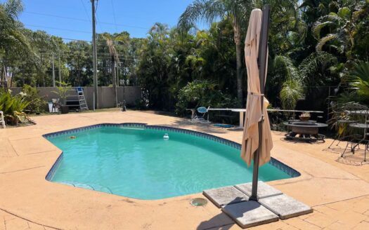 4512 Blue Pine Circle